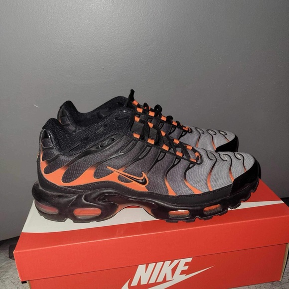 Selling tn air max Dracula 2021 - Picture 3 of 6